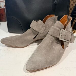 Women's Gray Suede Buckle Ankle Shoes